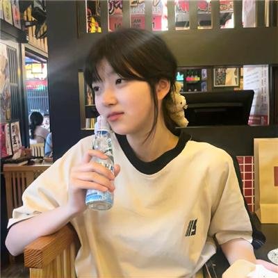 长颈鹿女孩